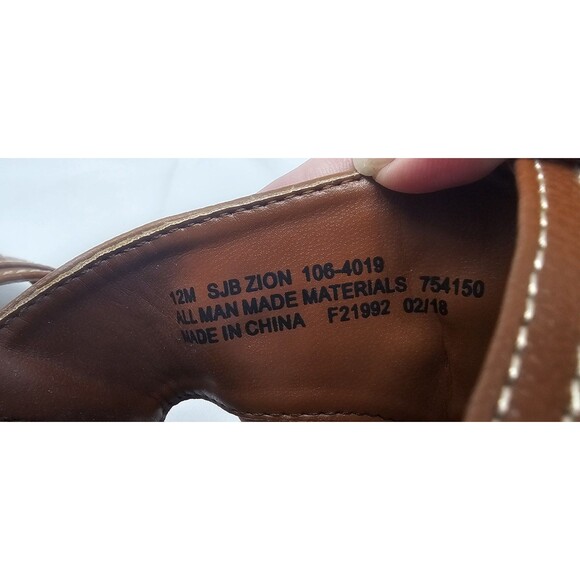 St John's Bay Women's Zion T-Strap Casual Sandal Size 12M Brown Faux Leather - Picture 11 of 11